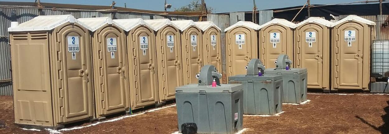 Portable multi-user handwashing station